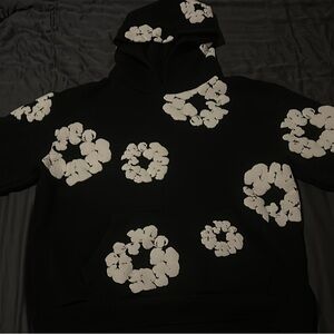 Denim Tears The Cotton Wreath Sweatshirt
Black